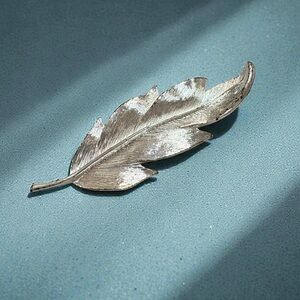 Brushed Silver Tone NAPIER Leaf Brooch Pin